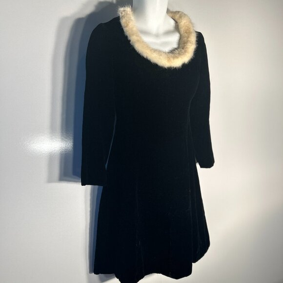 Vintage Carlye SZ12 Black Velveteen Fur Trim Dress 60's Old Hollywood Glam 50's - Picture 2 of 9